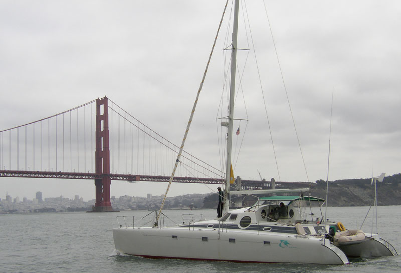 Apollo, devant le pont